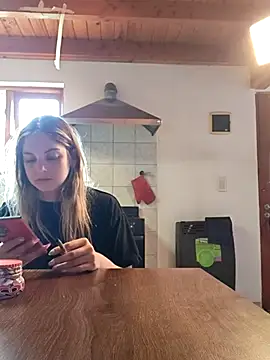 Snapshot of Elnonoykeila77 chatting on February 13, 8:13 pm Elnonoykeila77 online show from February 13, 8:13 pm