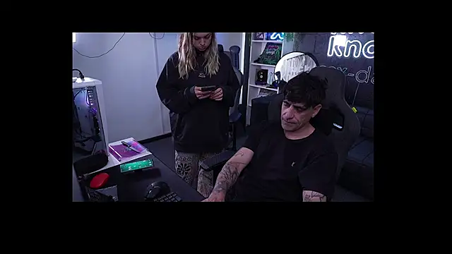 Snapshot of Elnonoykeila77 chatting on September 19, 4:40 pm Elnonoykeila77 online show from September 19, 4:40 pm