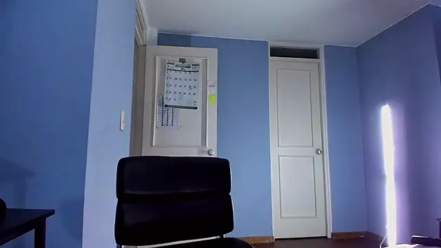 anthonylatynxd online show from December 29, 11:40 am