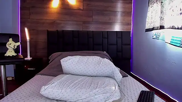 anthonylatynxd online show from February 21, 9:11 pm