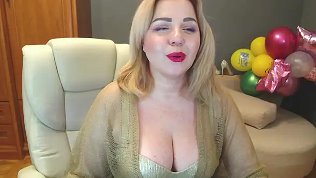 Cute sun online show from February 12, 6:29 am