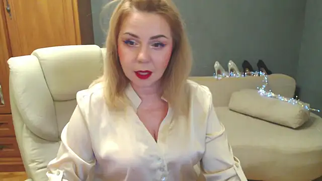 Cute sun online show from October 16, 4:30 pm