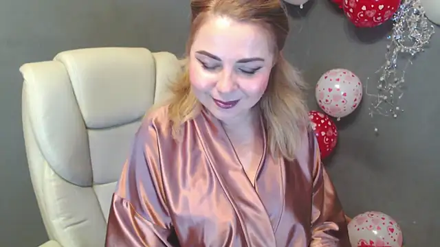 Cute sun online show from February 15, 6:59 pm