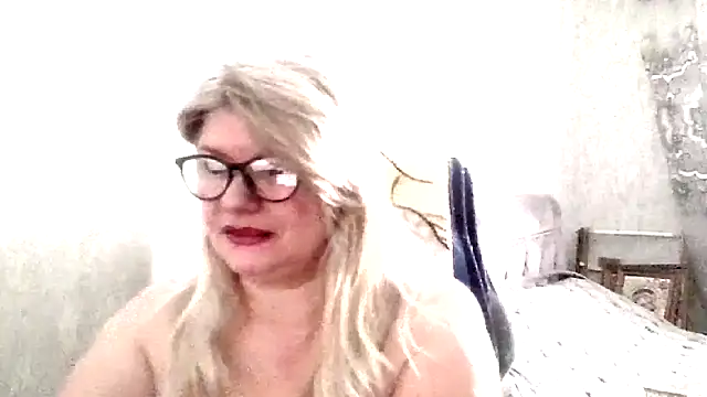 Diana 49 online show from February 18, 9:05 am