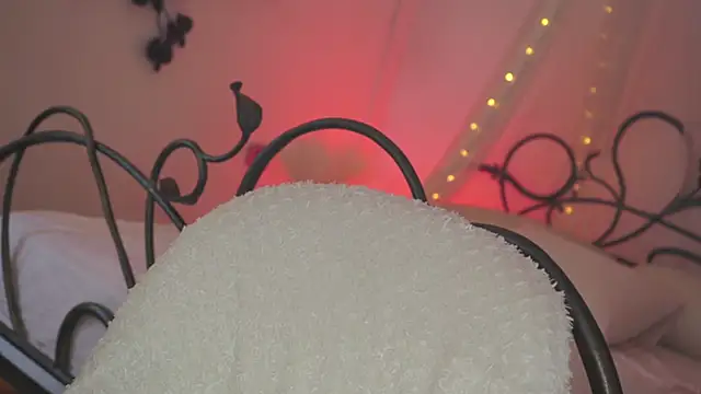 Snapshot of bad_princess chatting on December 25, 1:09 pm bad princess online show from December 25, 1:09 pm