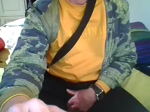 Snapshot of MmaxX004 chatting on March 2, 7:45 pm MmaxX004 online show from March 2, 7:45 pm