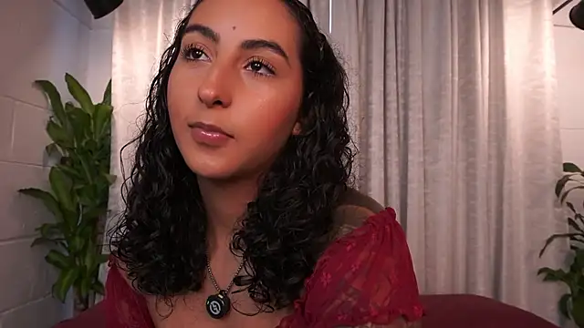 agatha collins  online show from April 17, 6:33 pm