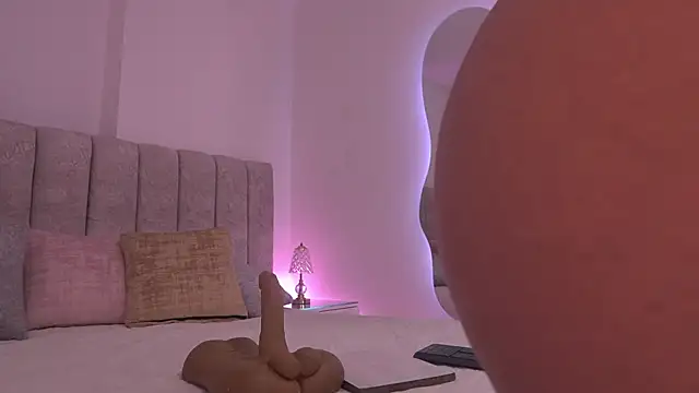 Snapshot of violeta_aroca chatting on November 29, 3:09 am violeta aroca online show from November 29, 3:09 am