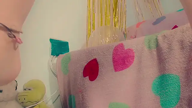 Snapshot of pauladaniels chatting on September 28, 2:06 am pauladaniels online show from September 28, 2:06 am