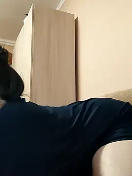 Zulfiya Bruce online show from December 15, 6:12 pm