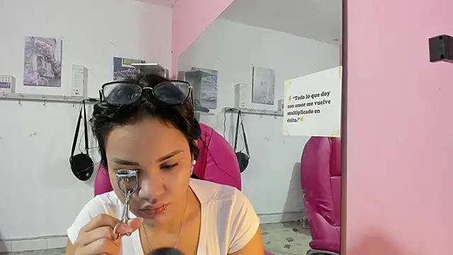 CAMILA--REY online show from January 17, 11:59 am