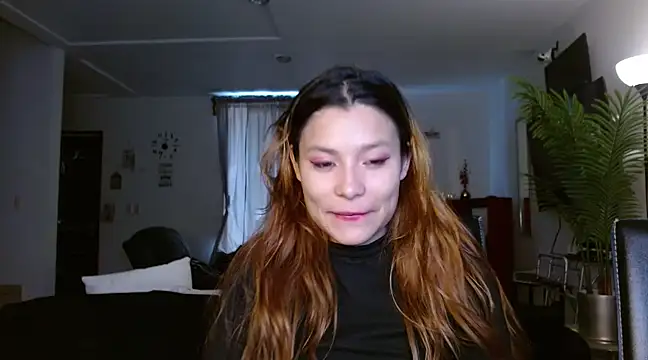 Snapshot of 3littleschoolteens chatting on February 19, 9:03 pm 3littleschoolteens online show from February 19, 9:03 pm