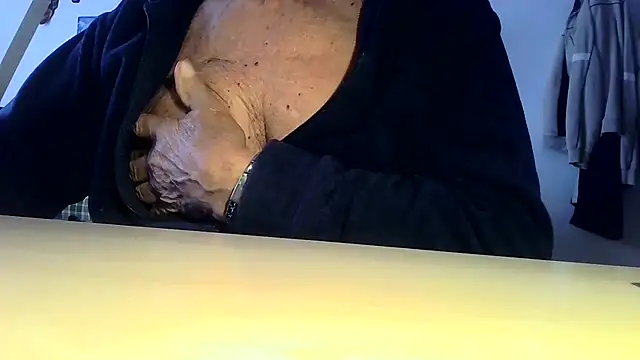 Snapshot of tachione2 chatting on October 1, 2:56 pm tachione2 online show from October 1, 2:56 pm