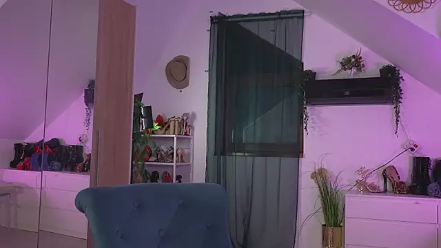 Amaliamour online show from March 30, 10:22 pm