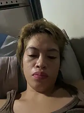 Snapshot of pinay4uwithagoodheart chatting on October 28, 2:37 am pinay4uwithagoodheart online show from October 28, 2:37 am