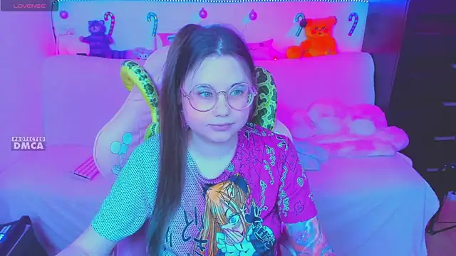 Snapshot of Lolisuccub chatting on January 10, 7:32 pm Lolisuccub online show from January 10, 7:32 pm