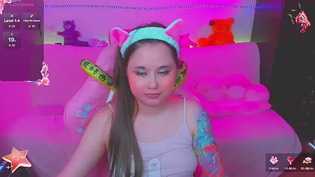 Snapshot of Lolisuccub chatting on January 19, 7:04 pm Lolisuccub online show from January 19, 7:04 pm