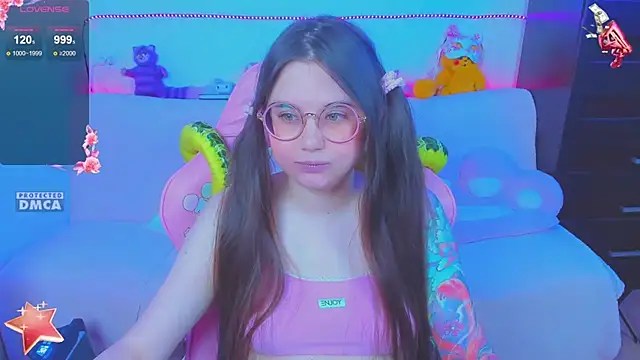 Snapshot of Lolisuccub chatting on February 1, 7:13 pm Lolisuccub online show from February 1, 7:13 pm