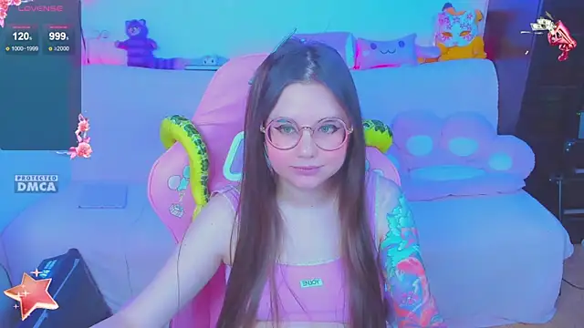 Snapshot of Lolisuccub chatting on February 3, 11:05 pm Lolisuccub online show from February 3, 11:05 pm