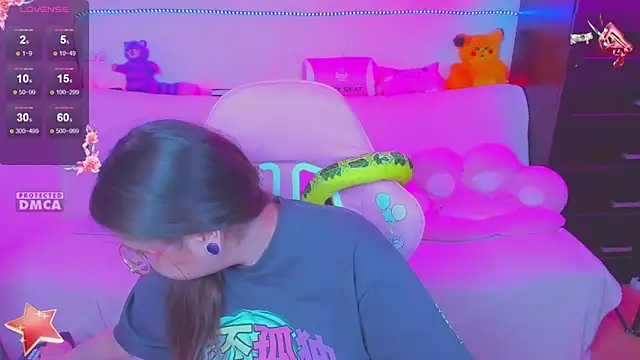 Snapshot of Lolisuccub chatting on February 15, 8:11 pm Lolisuccub online show from February 15, 8:11 pm