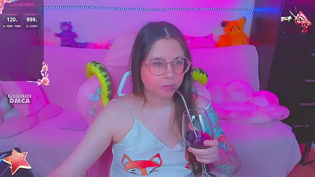 Snapshot of Lolisuccub chatting on February 28, 5:26 pm Lolisuccub online show from February 28, 5:26 pm