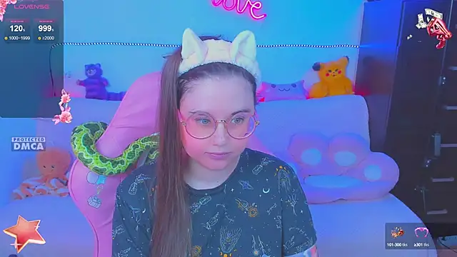 Snapshot of Lolisuccub chatting on March 13, 1:40 pm Lolisuccub online show from March 13, 1:40 pm