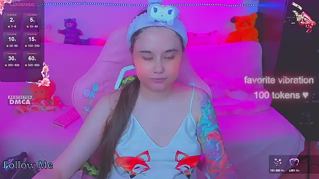 Snapshot of Lolisuccub chatting on March 18, 6:26 pm Lolisuccub online show from March 18, 6:26 pm