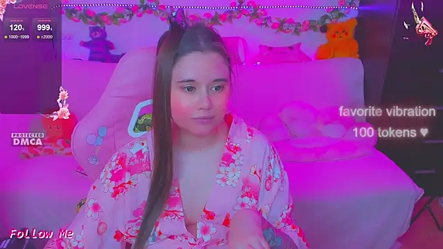 Snapshot of Lolisuccub chatting on March 18, 9:32 pm Lolisuccub online show from March 18, 9:32 pm