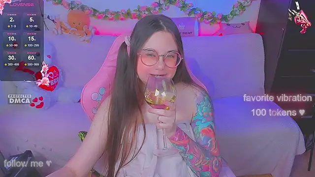 Snapshot of Lolisuccub chatting on September 14, 5:45 pm Lolisuccub online show from September 14, 5:45 pm