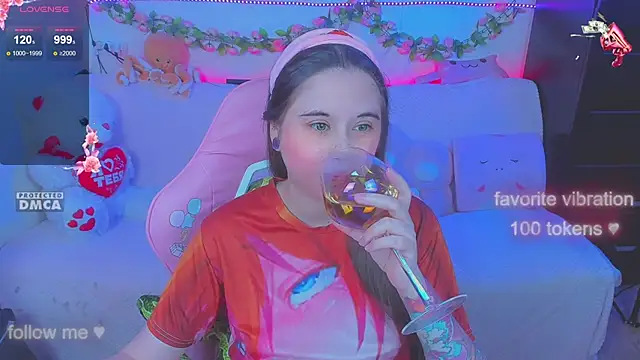 Snapshot of Lolisuccub chatting on September 23, 4:32 pm Lolisuccub online show from September 23, 4:32 pm