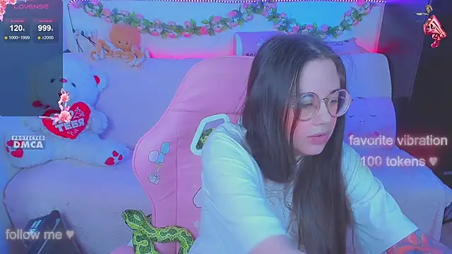 Snapshot of Lolisuccub chatting on October 2, 6:26 pm Lolisuccub online show from October 2, 6:26 pm