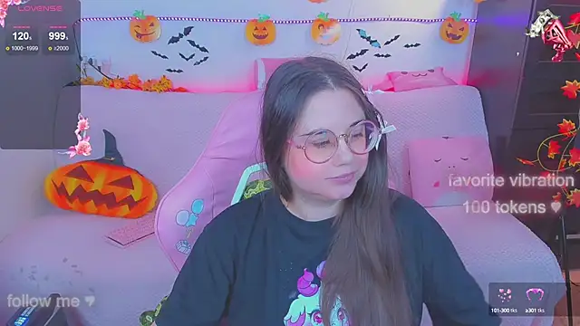 Snapshot of Lolisuccub chatting on October 17, 7:38 pm Lolisuccub online show from October 17, 7:38 pm