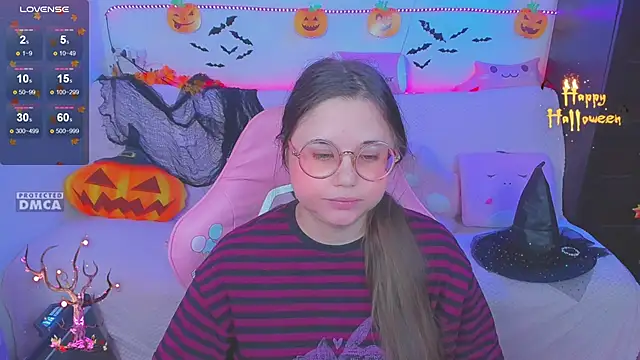 Snapshot of Lolisuccub chatting on November 5, 5:57 pm Lolisuccub online show from November 5, 5:57 pm