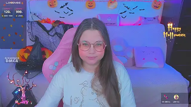 Snapshot of Lolisuccub chatting on November 17, 4:35 pm Lolisuccub online show from November 17, 4:35 pm