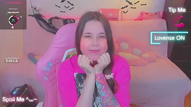 Snapshot of Lolisuccub chatting on December 4, 3:32 pm Lolisuccub online show from December 4, 3:32 pm