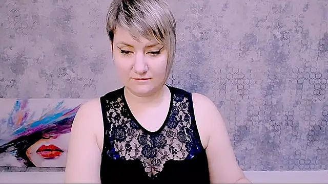 Snapshot of Djullia chatting on January 24, 9:06 am Djullia online show from January 24, 9:06 am