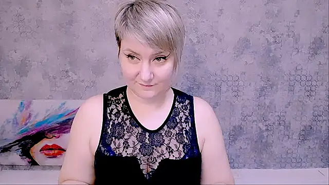 Snapshot of Djullia chatting on February 14, 3:15 pm Djullia online show from February 14, 3:15 pm