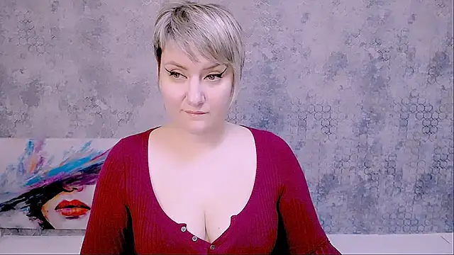 Snapshot of Djullia chatting on February 15, 12:22 pm Djullia online show from February 15, 12:22 pm