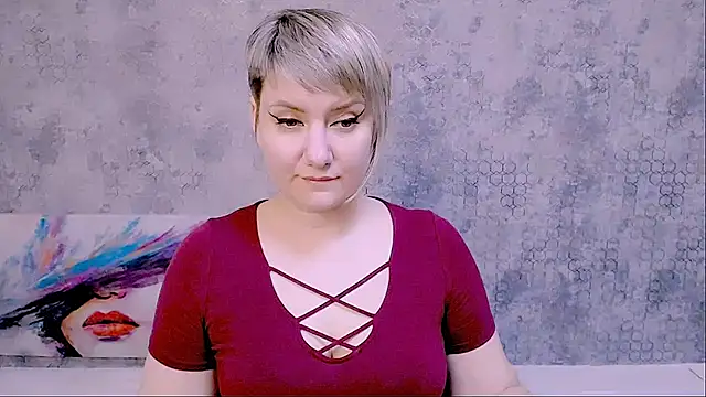Snapshot of Djullia chatting on March 1, 3:27 pm Djullia online show from March 1, 3:27 pm