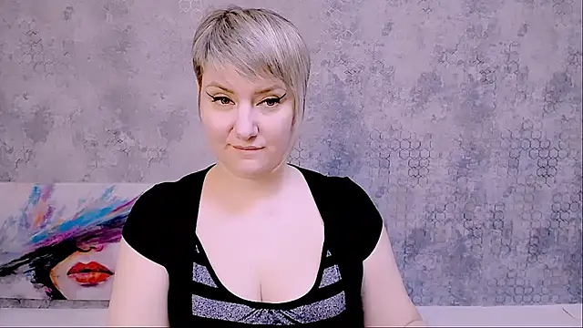 Snapshot of Djullia chatting on March 2, 12:01 pm Djullia online show from March 2, 12:01 pm