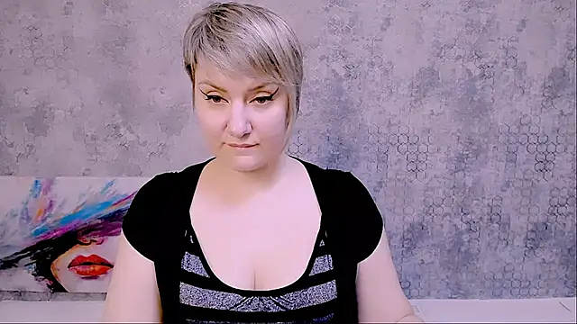 Snapshot of Djullia chatting on March 13, 12:13 pm Djullia online show from March 13, 12:13 pm