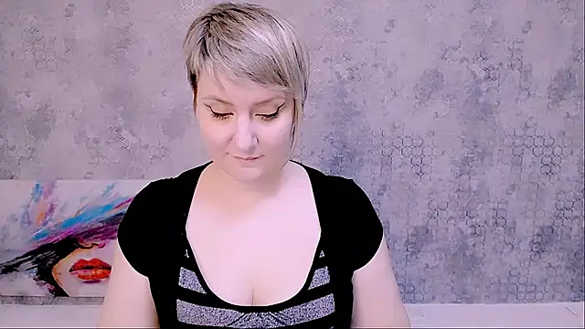 Snapshot of Djullia chatting on March 17, 12:14 pm Djullia online show from March 17, 12:14 pm