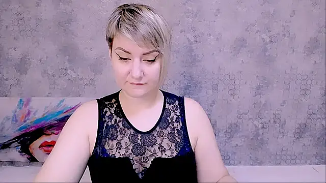 Snapshot of Djullia chatting on September 29, 5:45 am Djullia online show from September 29, 5:45 am