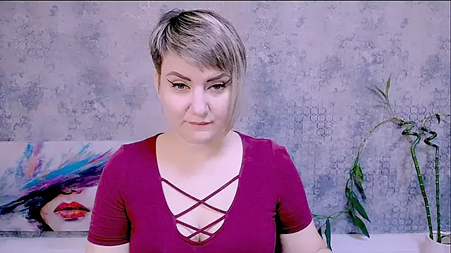 Djullia online show from November 15, 6:11 am