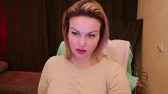 MishaMILF online show from March 14, 5:46 pm