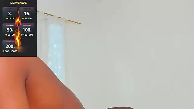 Snapshot of santi_brown chatting on January 30, 11:02 pm santi brown online show from January 30, 11:02 pm