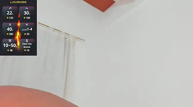 Snapshot of santi_brown chatting on March 21, 12:40 am santi brown online show from March 21, 12:40 am