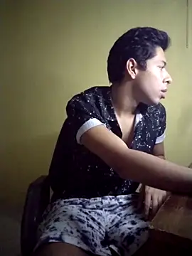 Snapshot of Sexyzino chatting on October 15, 4:34 am Sexyzino online show from October 15, 4:34 am