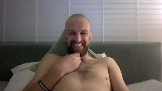 Snapshot of Matts1988 chatting on September 17, 3:19 am Matts1988 online show from September 17, 3:19 am