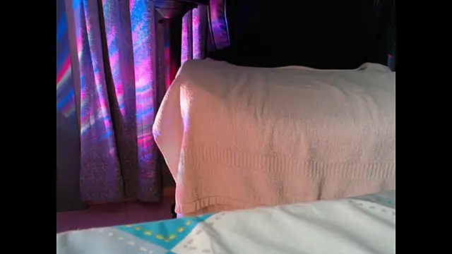 CuteRhea69 online show from February 6, 1:14 pm